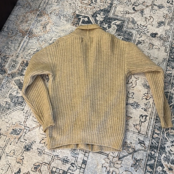 Vintage wool Tan Cable Knit Cardigan with leather buttons by preferred stock - Picture 12 of 15